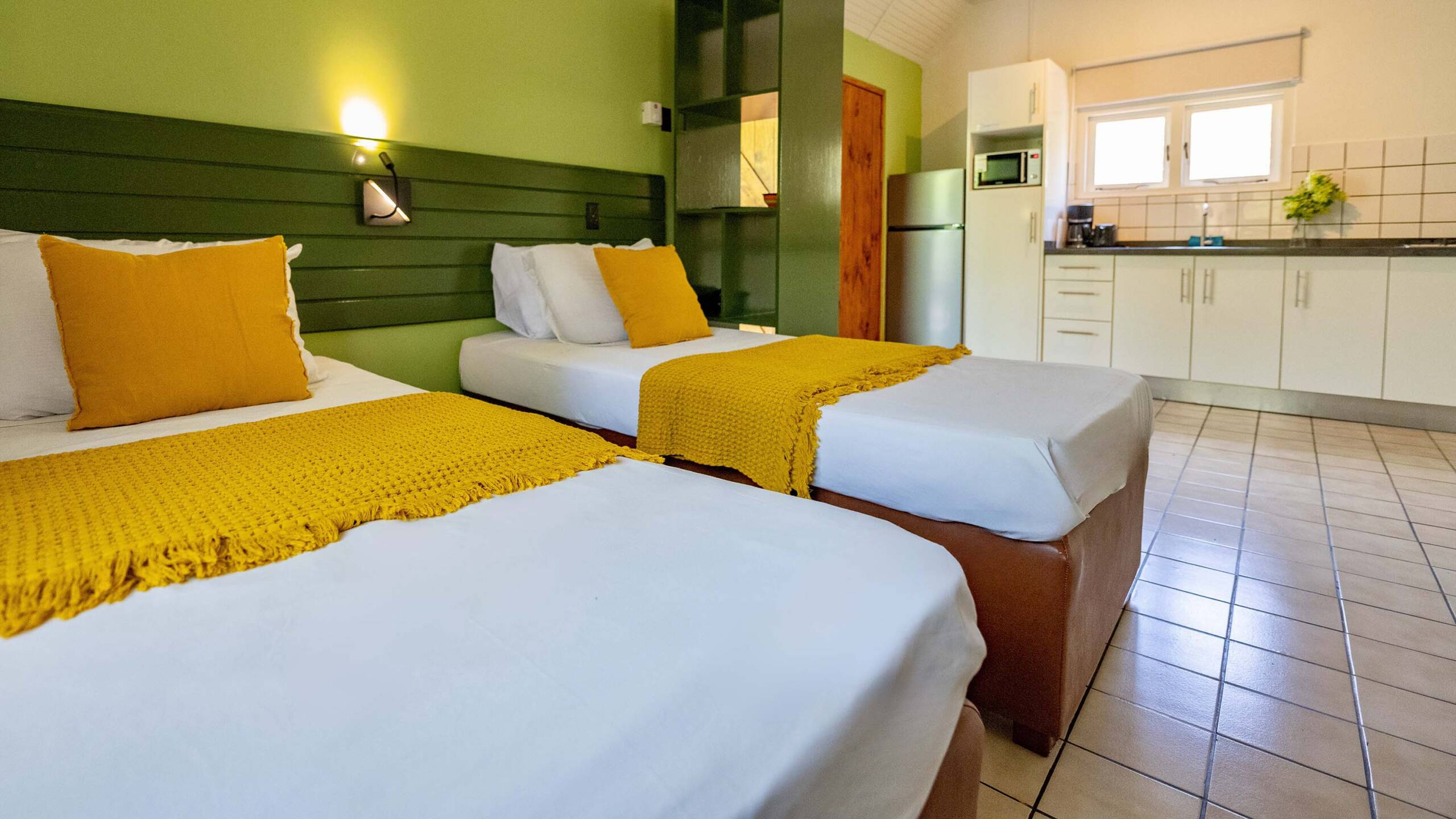 Dream of the Green Flamingo | Curacao Holiday Park - studio apartment - kitchen - bedroom